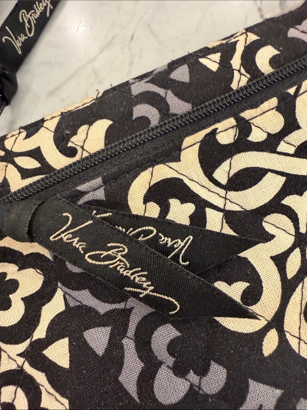 Vera Bradley Zip-Around Wallet Wristlet Black Gray Blue Floral EUC - Picture 2 of 10
